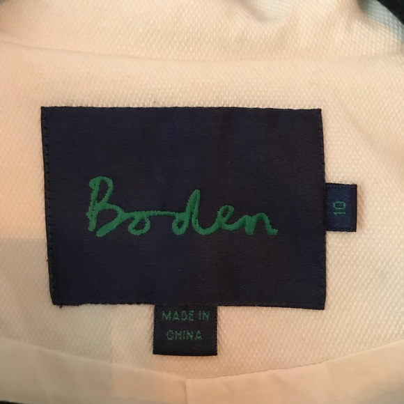 Gorgeous Boden trench coat with fringe - Picture 4 of 4